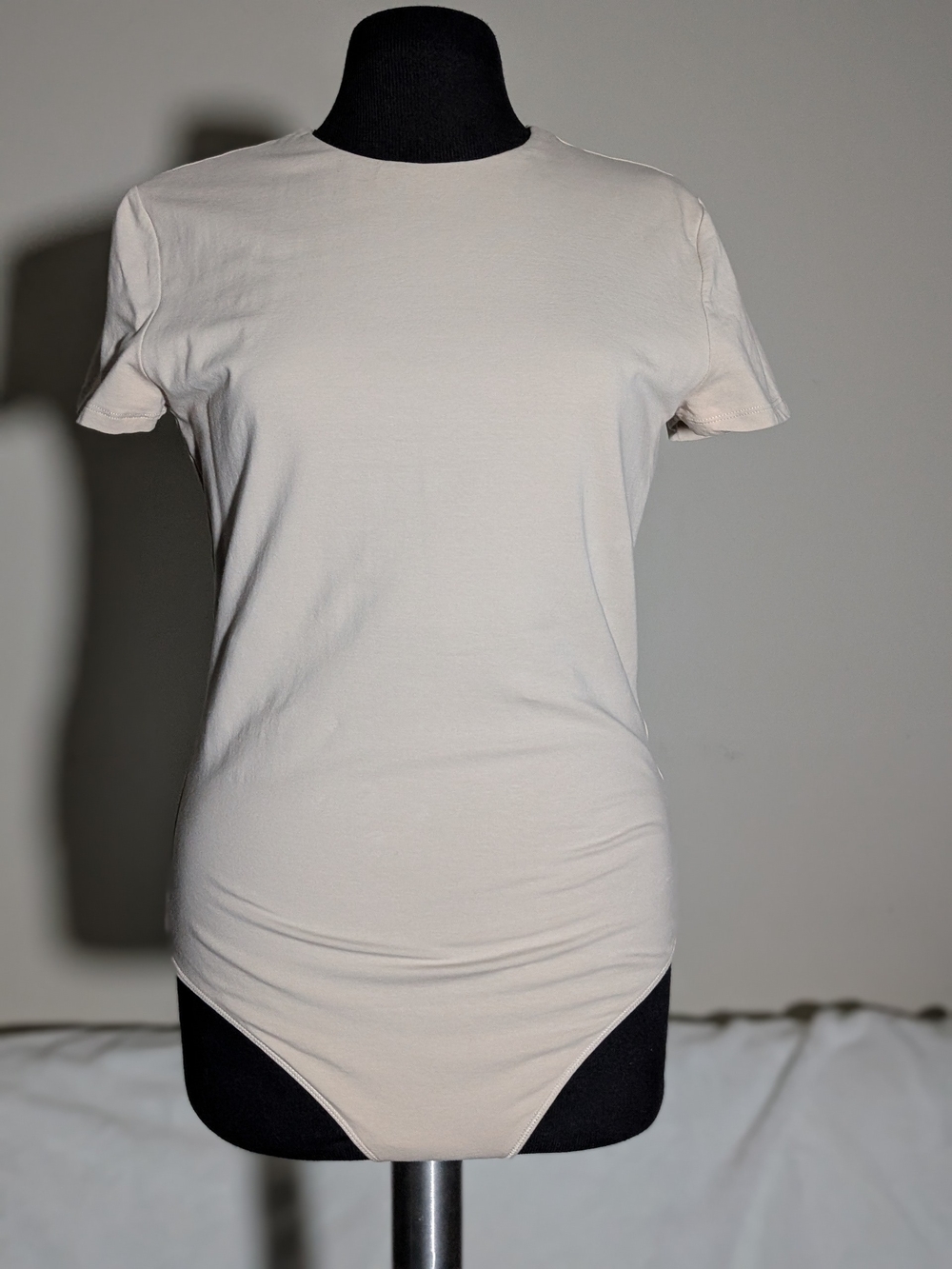Short Sleeve Crew Neck Bodysuit - Beige XL